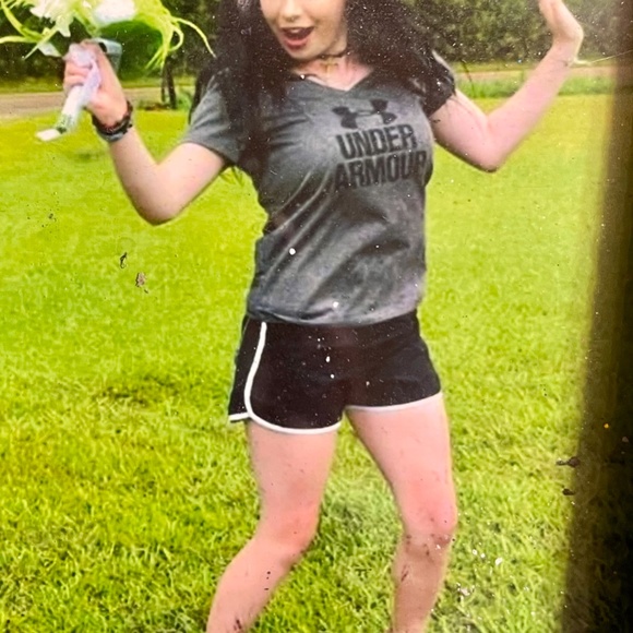 Meet your Posher, Heather - Picture 2 of 3